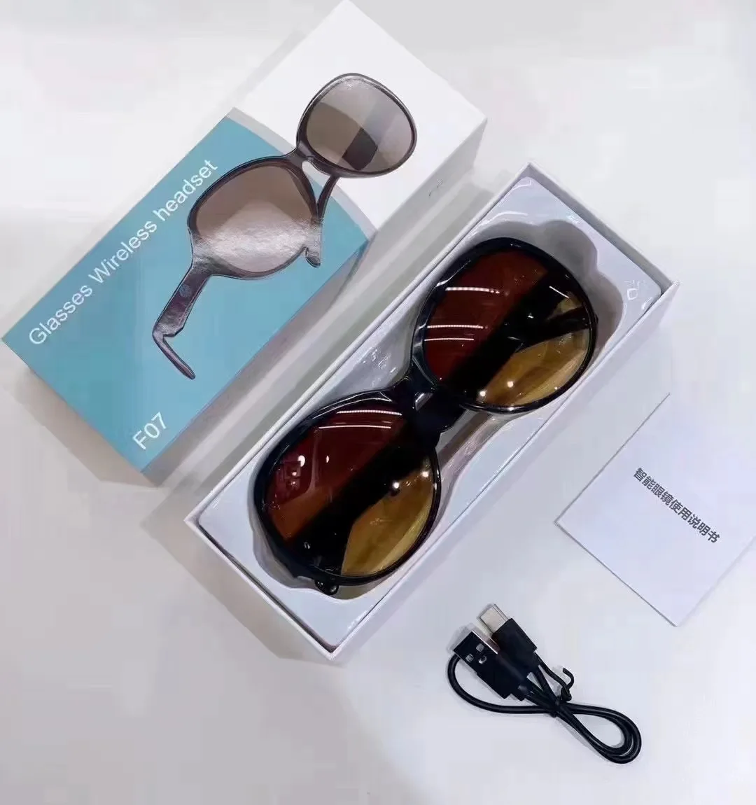 Lunettes de soleil intelligentes ecouteurs sans fil Bluetooth, appels mains libres - نظارات شمسية ذكيةو سماعات رأس لاسلكية بتقنية البلوتوث