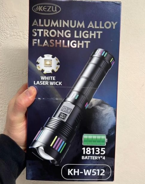 Lampe Torche tactique ultra-puissant 2000 lumens Portée 600 mètres battrie 16000mAh - مصباح يدوي تكتيكي فائق القوة
