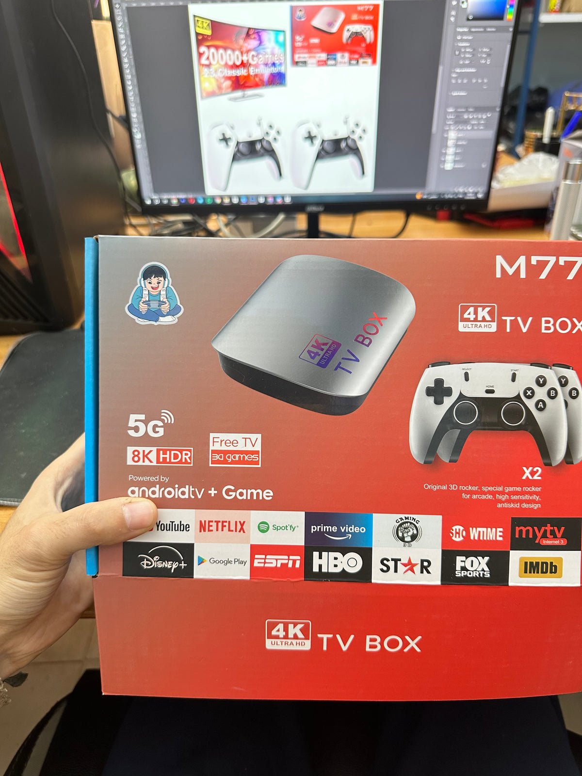 TV Box & Game Console M77 Ultra HD avec Deux Manettes et Télécommande - جهاز الترفيه والألعاب المتكامل