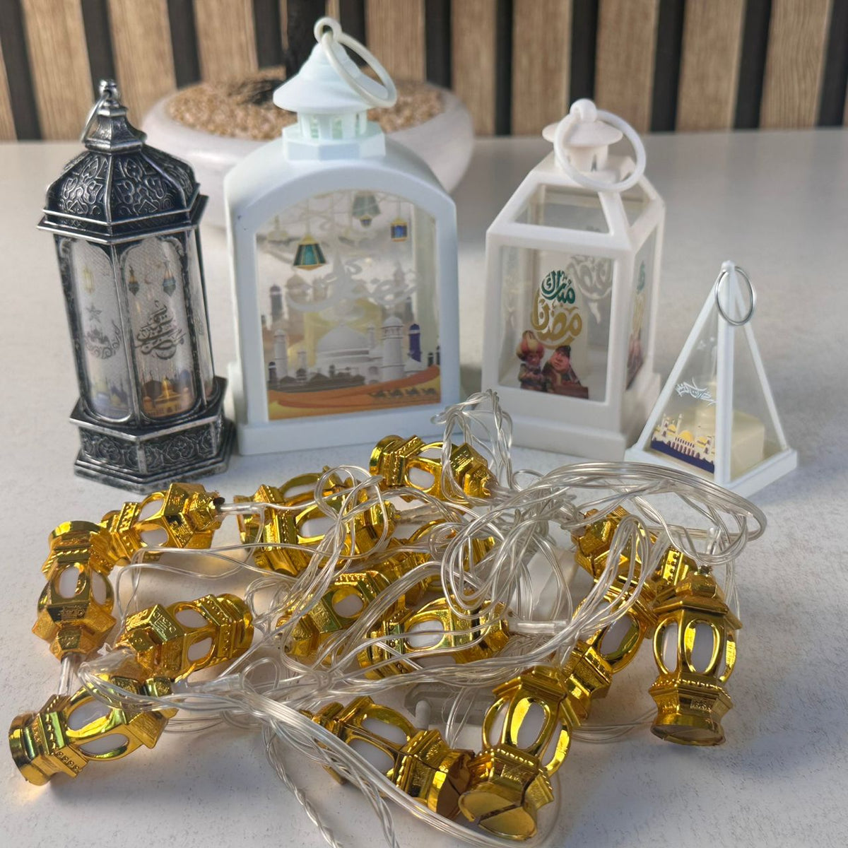 Pack Décoration Ramadan Fawanis + Guirlande lumineuse 5Pcs – مجموعة زينة رمضان من فوانيس وستائر مضيئة