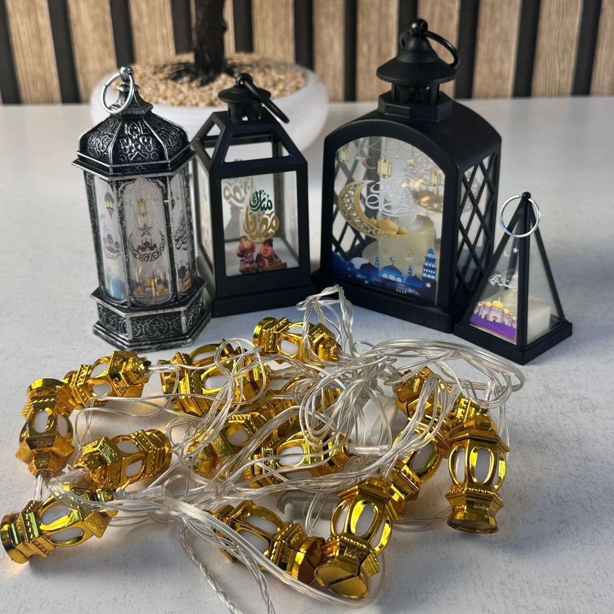 Pack Décoration Ramadan Fawanis + Guirlande lumineuse 5Pcs – مجموعة زينة رمضان من فوانيس وستائر مضيئة